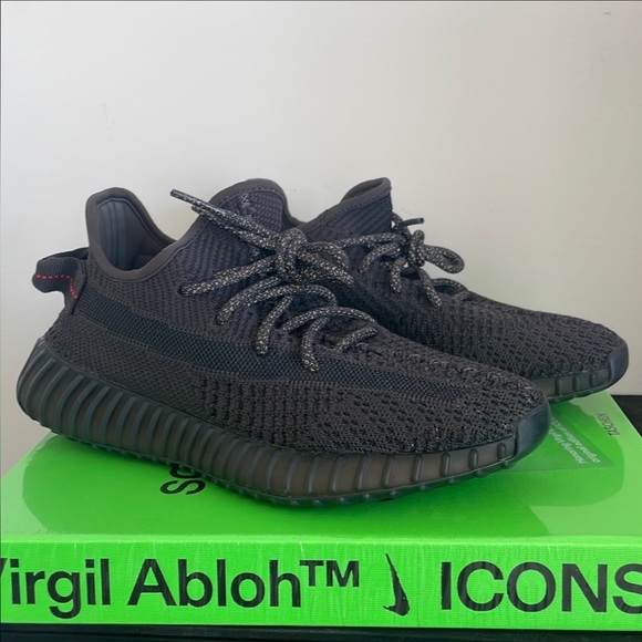 SOLD 🚫 Yeezy Boost 350 V2 Non Reflective Sneakers - Picture 7 of 15